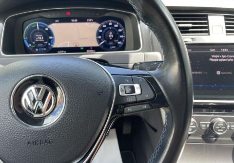 Volkswagen e-Golf 32 kWh/ 100 kW Virtual