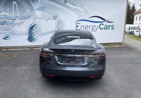 Tesla Model S 75D AWD, Vzduch