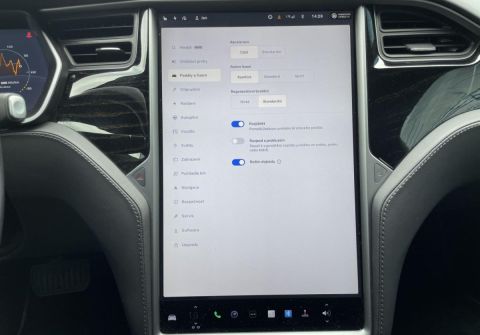 Tesla Model S 75D AWD, Vzduch