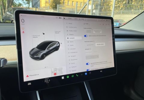 Tesla Model 3 Long Range